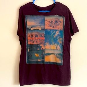 American eagle large maroon t-shirt